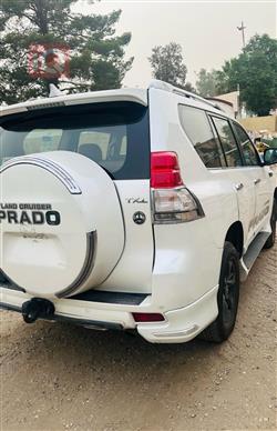 تۆیۆتا لاندكروزر پرادۆ